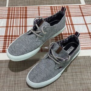 Ben Sherman gray fabric oxford sneakers. Men 12. Excellent condition Retro cool!